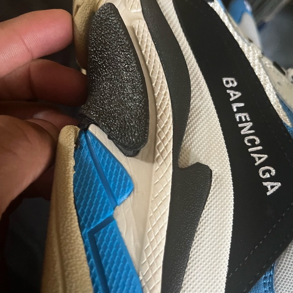 Balenciaga Triple s - Picture 5 of 6